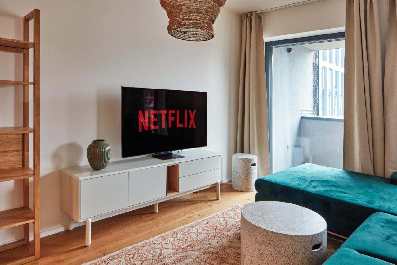 Prague Days - Designer Apts - Garage - Terrace - Easy City Access Dış mekan fotoğraf